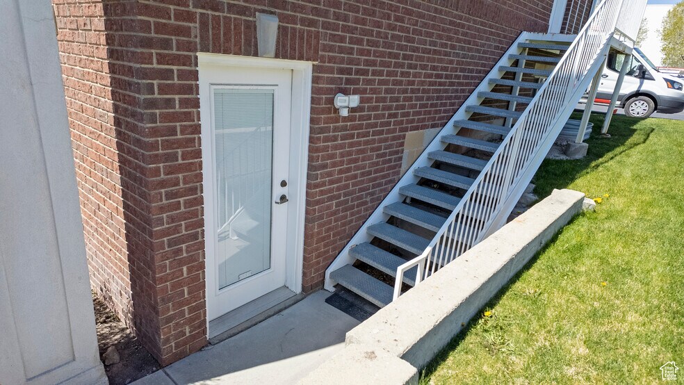 More Photos Of 11576 S State St, Draper Medical For Lease
