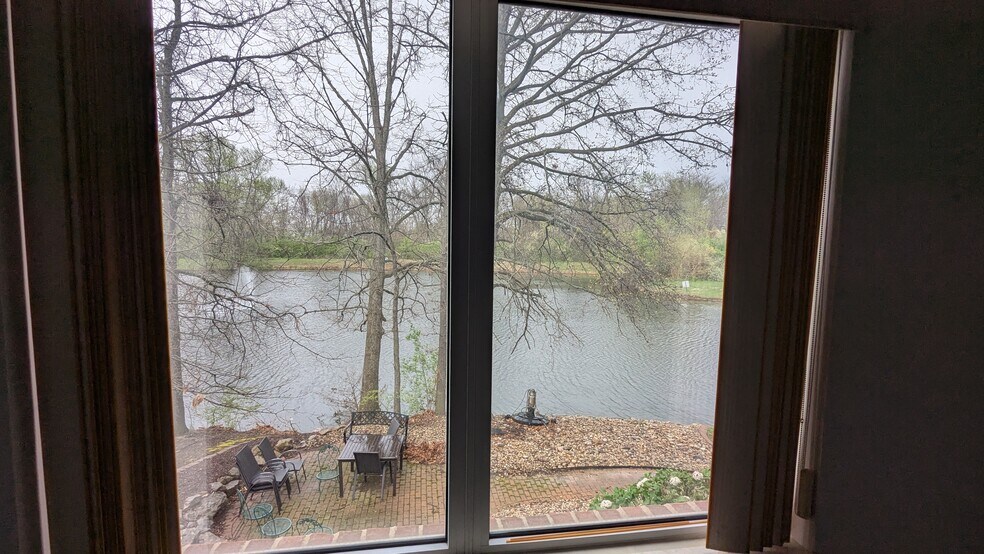 More Photos Of 1668 Windham Way, O'Fallon Office For Sale