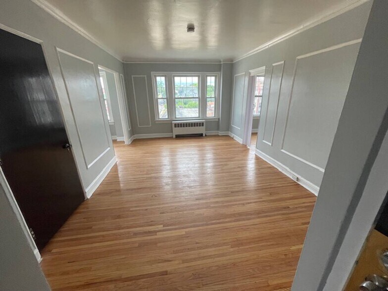 More Photos Of 600 James St, Syracuse Apartments For Sale