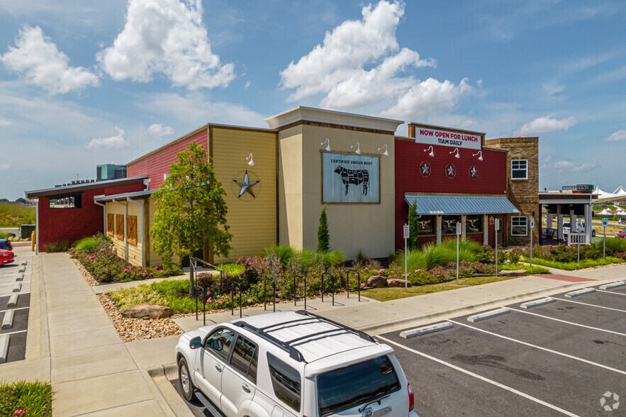 Primary Photo Of 4044 Jb Hunt Dr, Rogers Restaurant For Sale