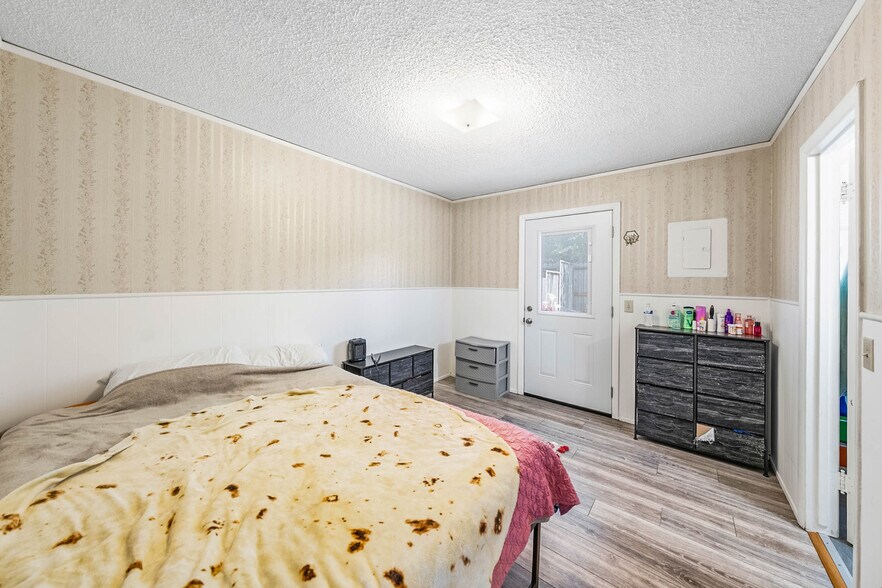 More Photos Of 542 Pacific Ave, Brookings Multifamily For Sale