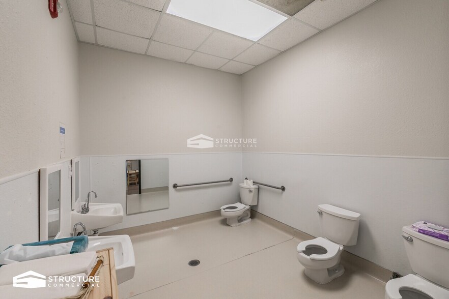 More Photos Of 6800 Bountiful Grove Dr, McKinney Daycare Center For Sale