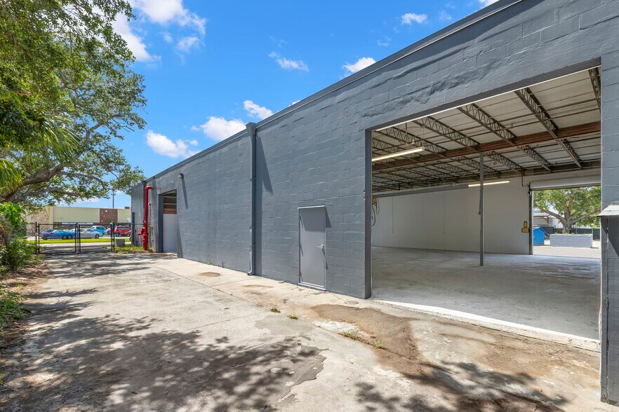 More Photos Of 1195 Kapp Dr, Clearwater Coworking Space