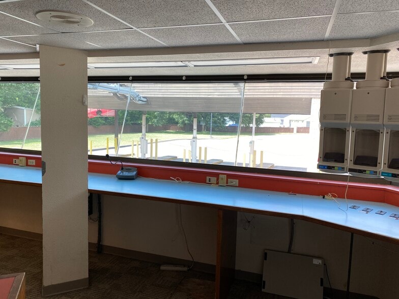 More Photos Of 4805 E Belknap St, Haltom City Bank For Sale