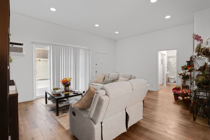 More Photos Of 1936-1938 S Corning St, Los Angeles Apartments For Sale
