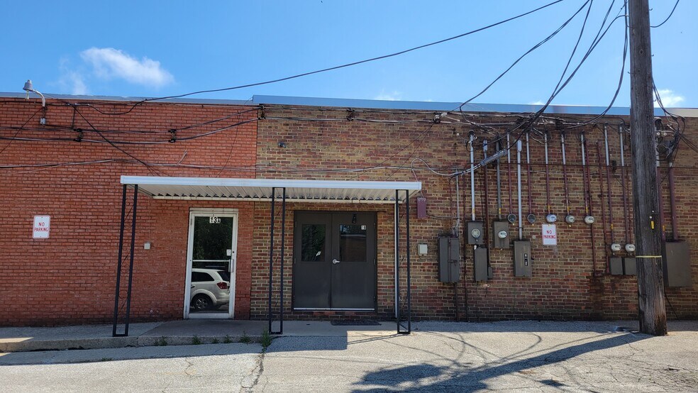 More Photos Of 9853 Johnnycake Ridge Rd, Mentor Unknown For Lease