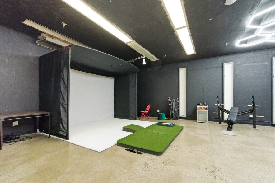 More Photos Of 1657 N State St, Lehi Manufacturing For Sale