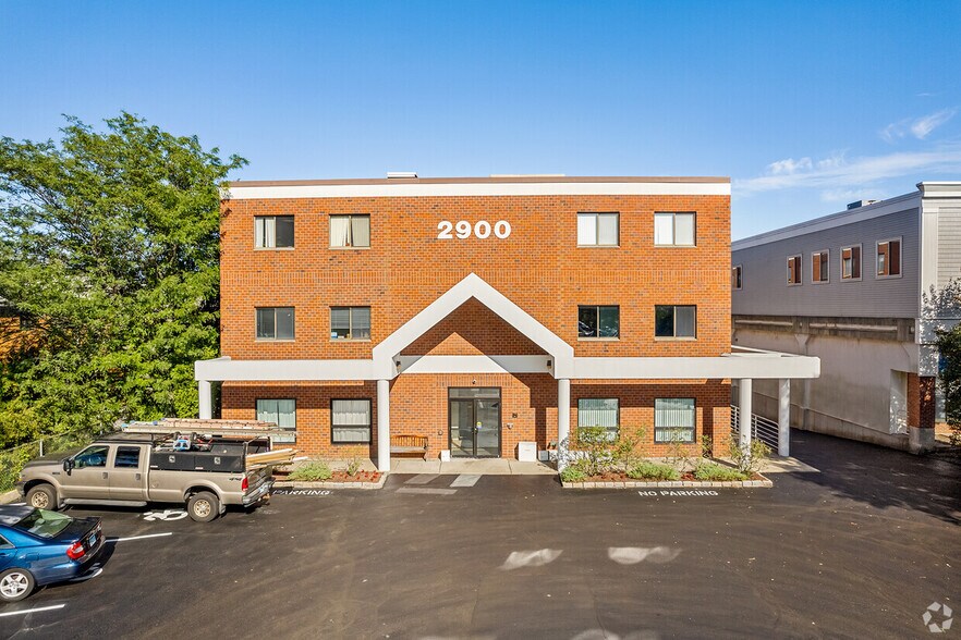 More Photos Of 2900 Main St, Stratford Office For Sale