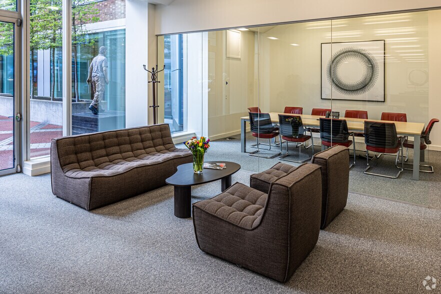 More Photos Of 55 Baker St, London Office For Lease