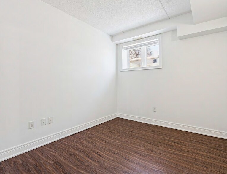 More Photos Of 75 Emma St, Oshawa Apartments For Sale