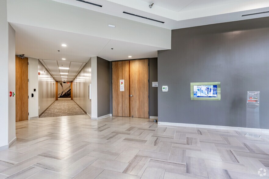More Photos Of 300 Park Place Blvd, Clearwater Office For Lease