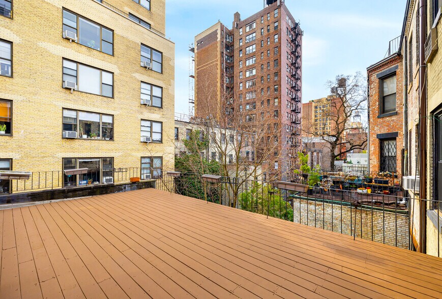 More Photos Of 46 W 87th St, New York Apartments For Sale