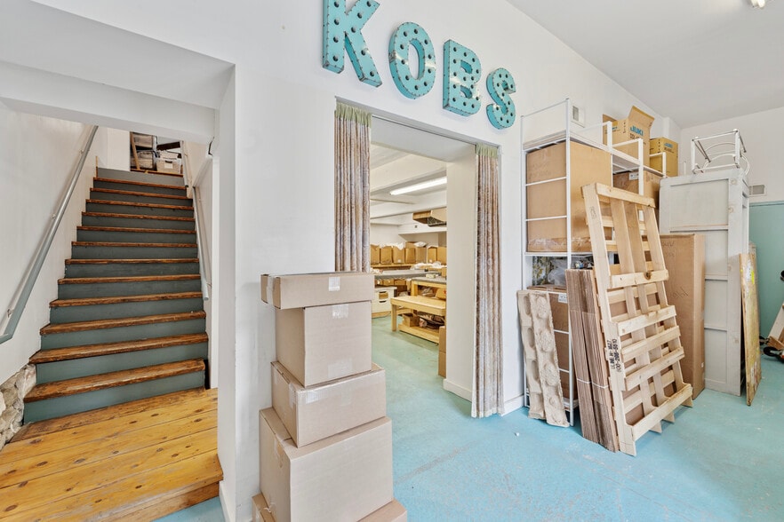 More Photos Of 1412 S Broad St, Philadelphia Storefront For Sale