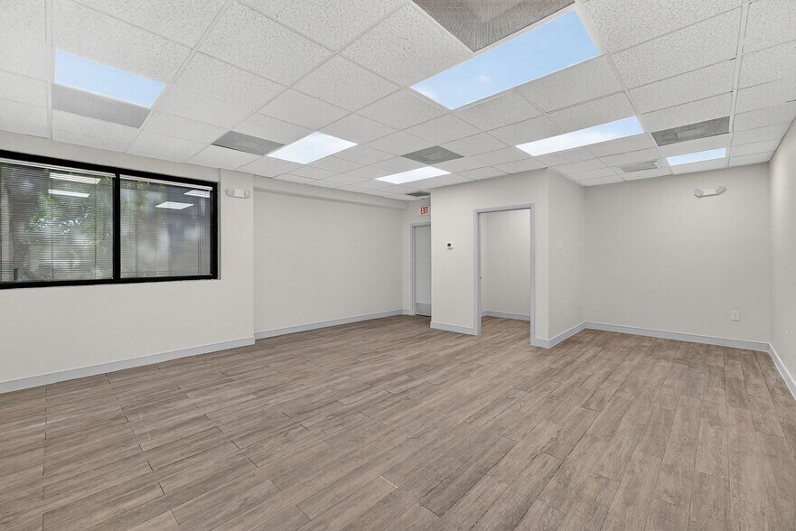 More Photos Of 2950 W Cypress Creek Rd, Fort Lauderdale Medical For Lease