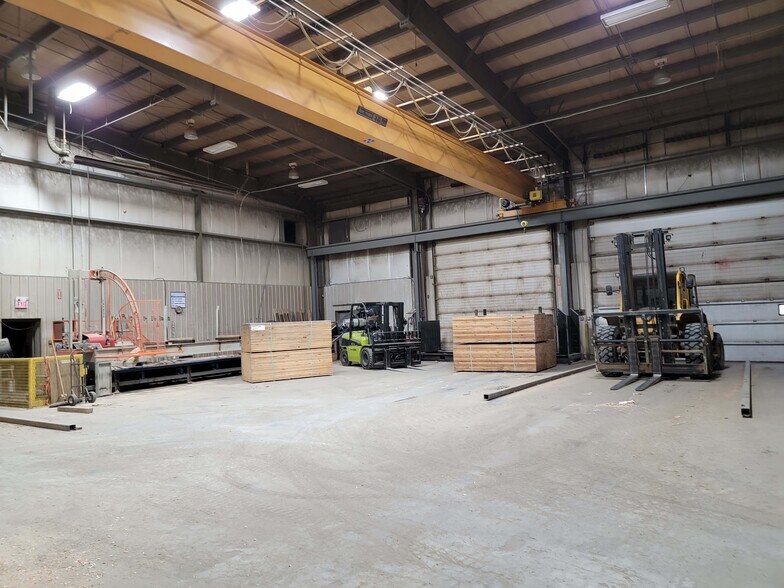 More Photos Of 2315 5a St, Nisku Manufacturing For Lease