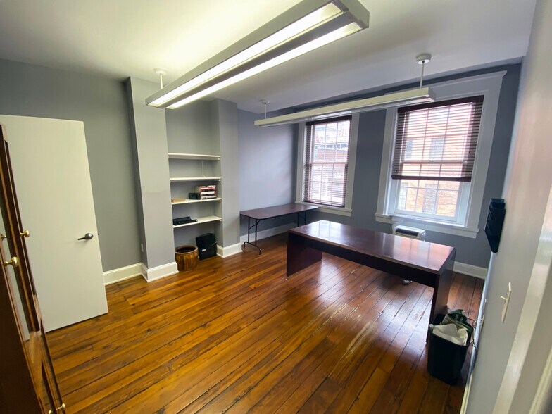 More Photos Of 715 St Paul St, Baltimore Office For Sale