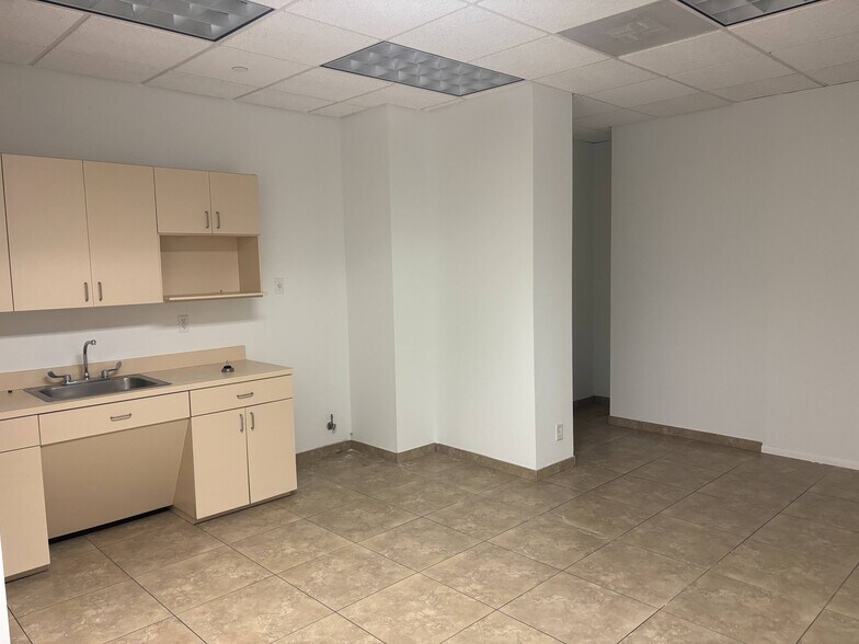 More Photos Of 999 PONCE DE LEON Blvd, Coral Gables Medical For Lease