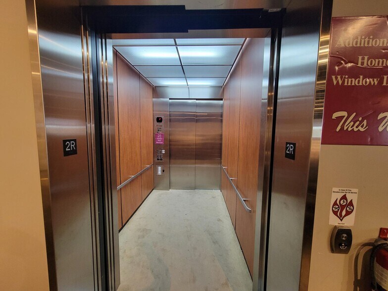 More Photos Of 8365 Wicker Ave, Saint John Department Store For Sale