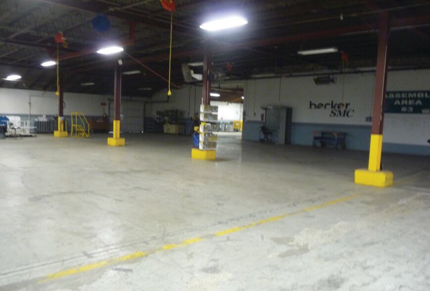 More Photos Of 4501 Ohio River Rd, Huntington Warehouse For Sale