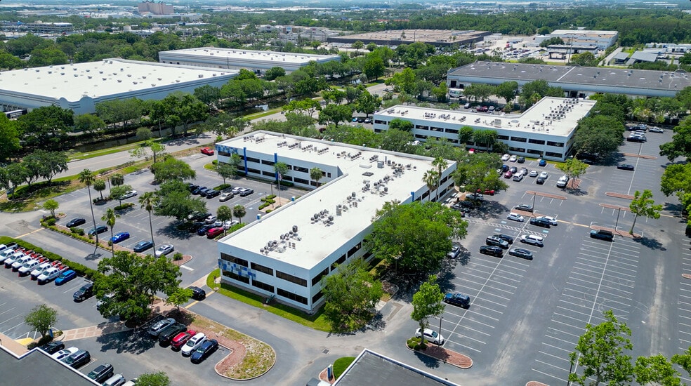 More Photos Of 7600 Southland Blvd, Orlando Unknown For Lease