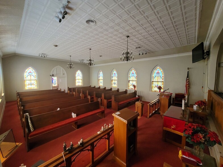 More Photos Of 207 W Viggie St, Hebbronville Religious Facility For Sale