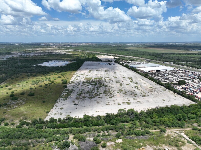 More Photos Of 10475 Somerset Rd, San Antonio Land For Lease
