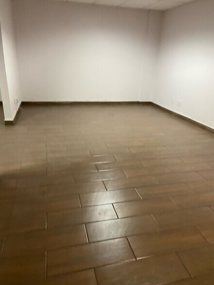 More Photos Of 739 Industry Rd, Longwood Warehouse For Lease