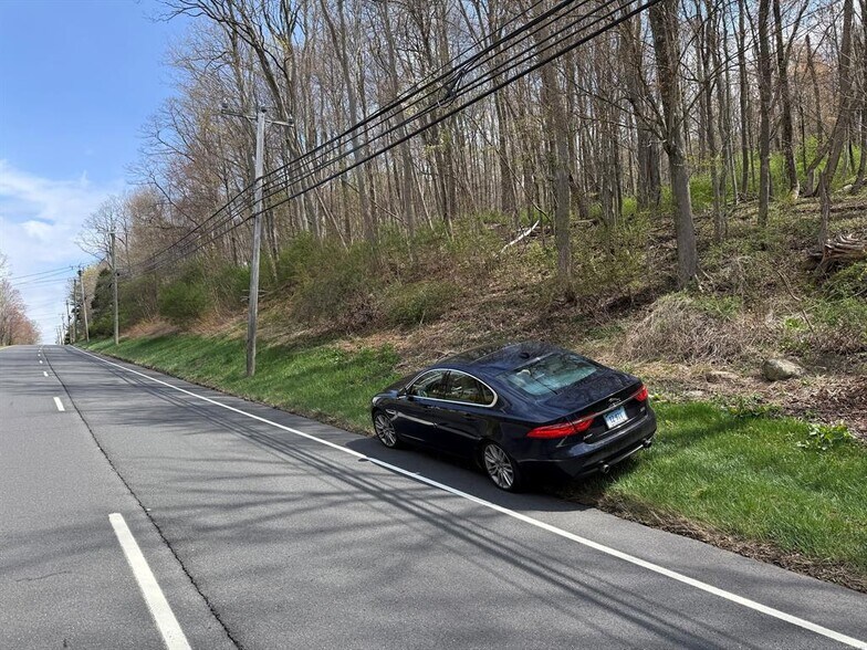 More Photos Of Torrington Rd, Litchfield Land For Sale