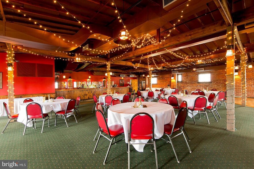More Photos Of 121-125 E Piccadilly St, Winchester Restaurant For Sale