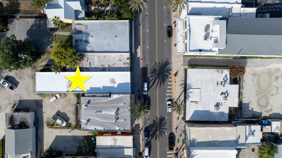 More Photos Of 419 Canal St, New Smyrna Beach Storefront Retail Office For Lease