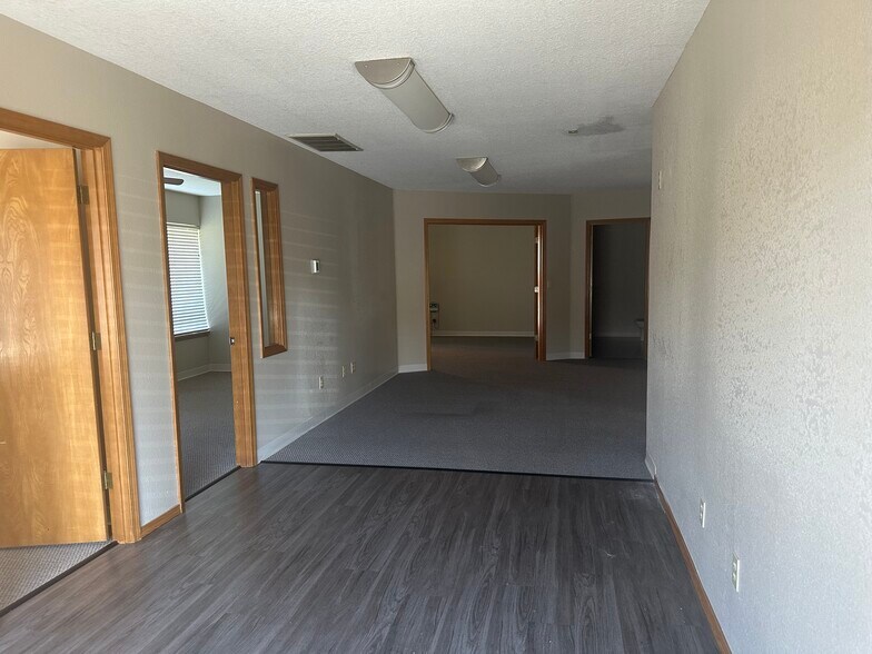 More Photos Of 259 SW 1st Ave, Canby Office For Lease