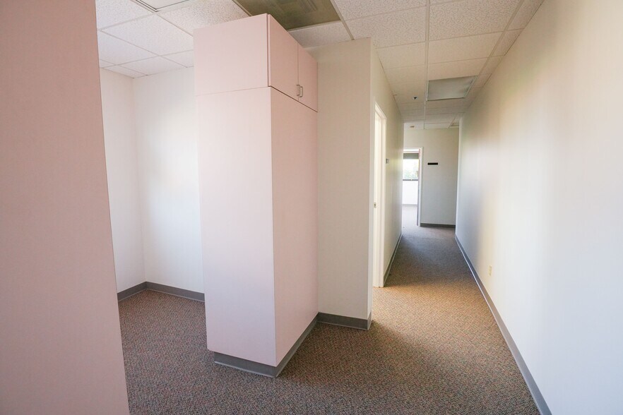 More Photos Of 999 N Tustin Ave, Santa Ana Medical For Sale