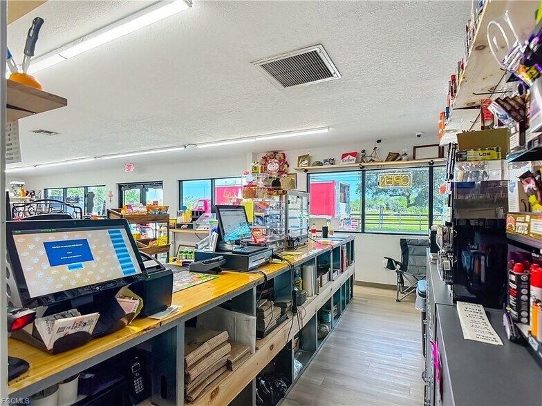 More Photos Of 4443 Loblolly Bay Rd, LaBelle General Retail For Sale
