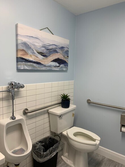 More Photos Of 602 W Indian River Blvd, Edgewater Medical For Lease