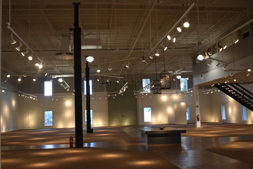 More Photos Of 10777 W 6th Ave, Lakewood Storefront For Lease