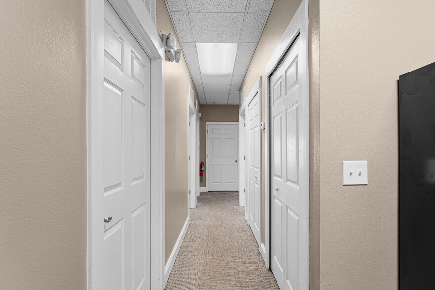 More Photos Of 5001 N Nebraska Ave, Tampa Office For Lease