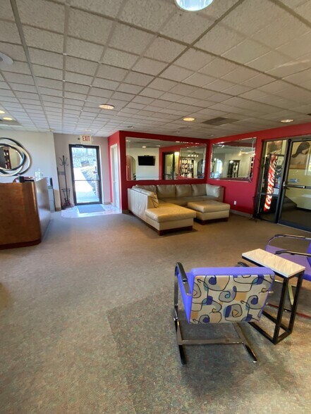 More Photos Of 55 S Progress Ave, Harrisburg Office For Sale