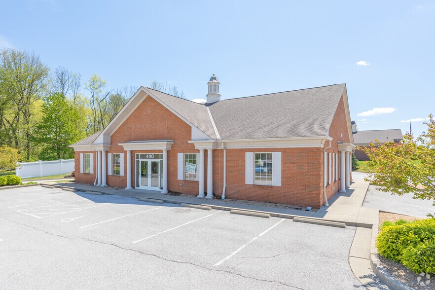 Primary Photo Of 4110 Richardson Rd, Independence Bank For Lease