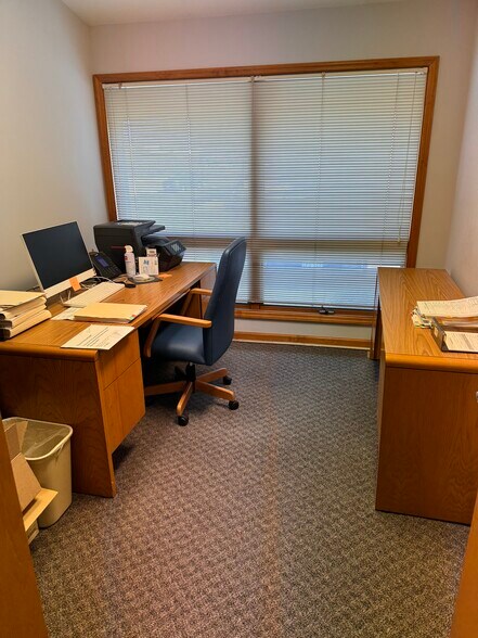 More Photos Of 12774 Boenker Ln, Bridgeton Medical For Sale