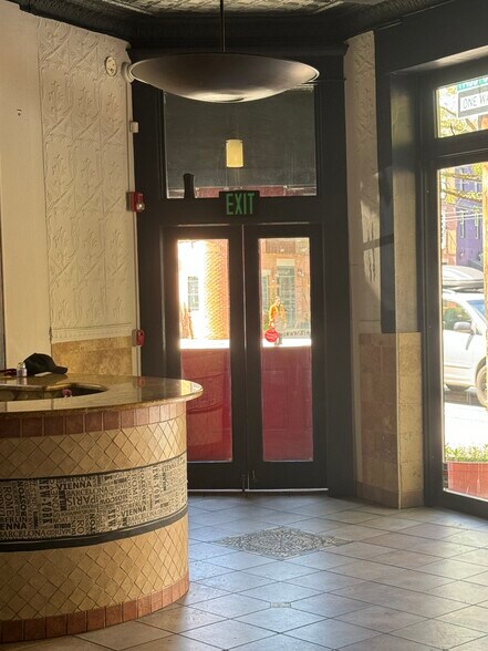 More Photos Of 521 Catharine St, Philadelphia Restaurant For Lease
