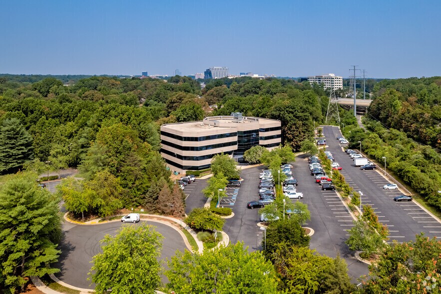More Photos Of 1801 Robert Fulton Dr, Reston Medical For Lease