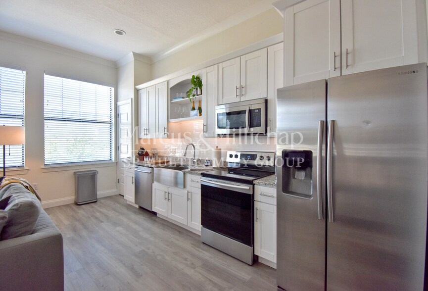 More Photos Of 109 S Boyd St, Winter Garden Apartments For Sale