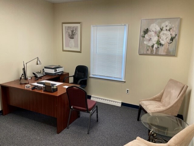 More Photos Of 26 Linden Ave, Springfield Office For Lease