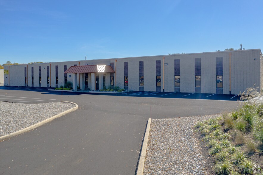 More Photos Of 171 Heller Pl, Bellmawr Warehouse For Lease