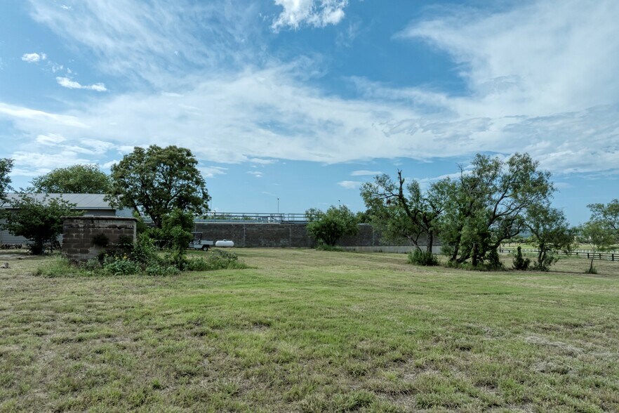 More Photos Of 25300 Haynie Flat Rd, Spicewood Land For Sale