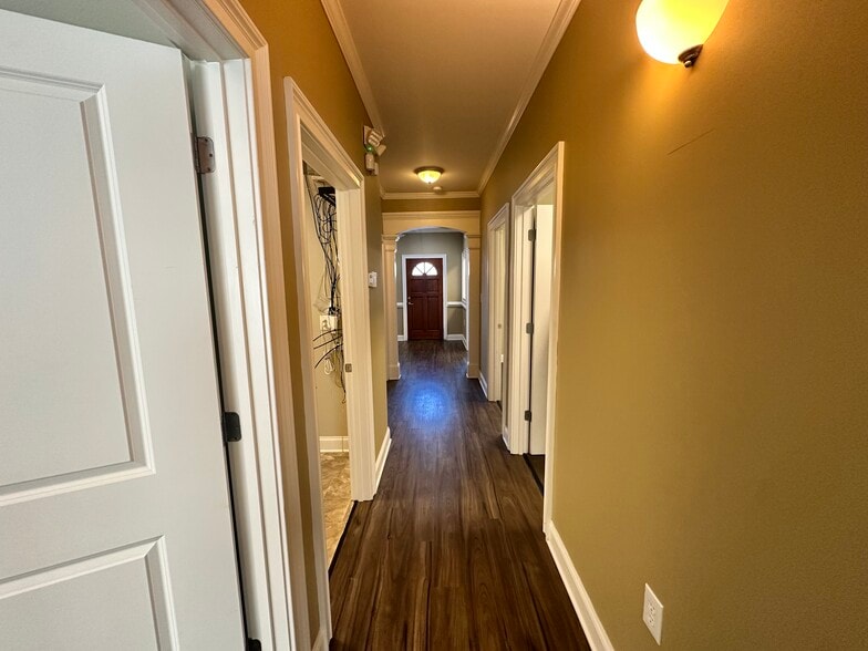 More Photos Of 110 Samaritan Dr, Cumming Medical For Sale