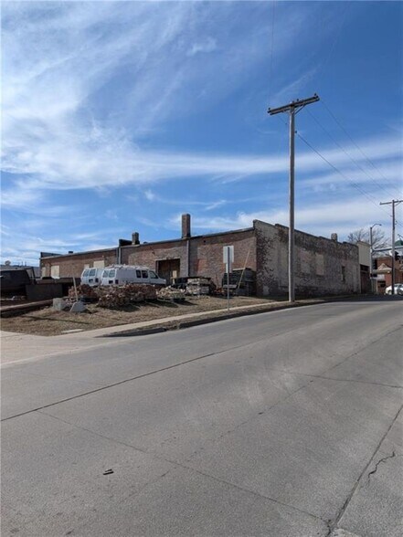 More Photos Of 2025 Saint Joseph Ave, Saint Joseph Industrial For Sale