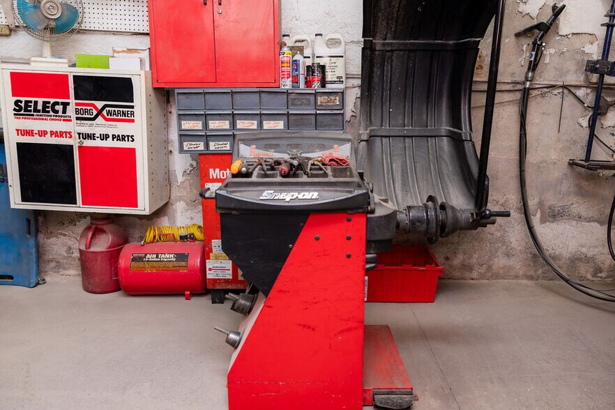 More Photos Of 8257 Frankford Ave, Philadelphia Auto Repair For Sale