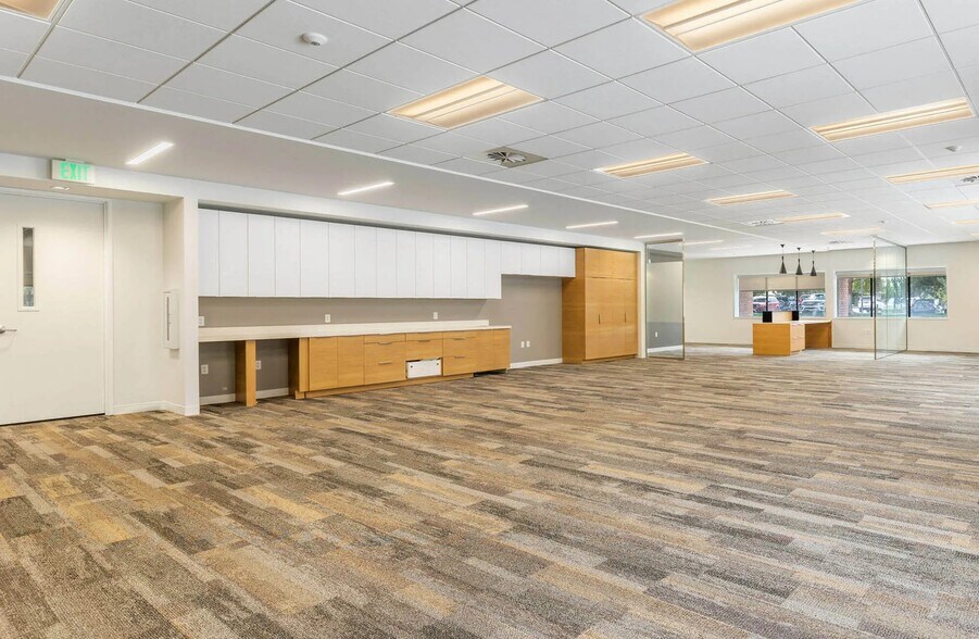 More Photos Of 3160 W Elder St, Boise Office For Lease
