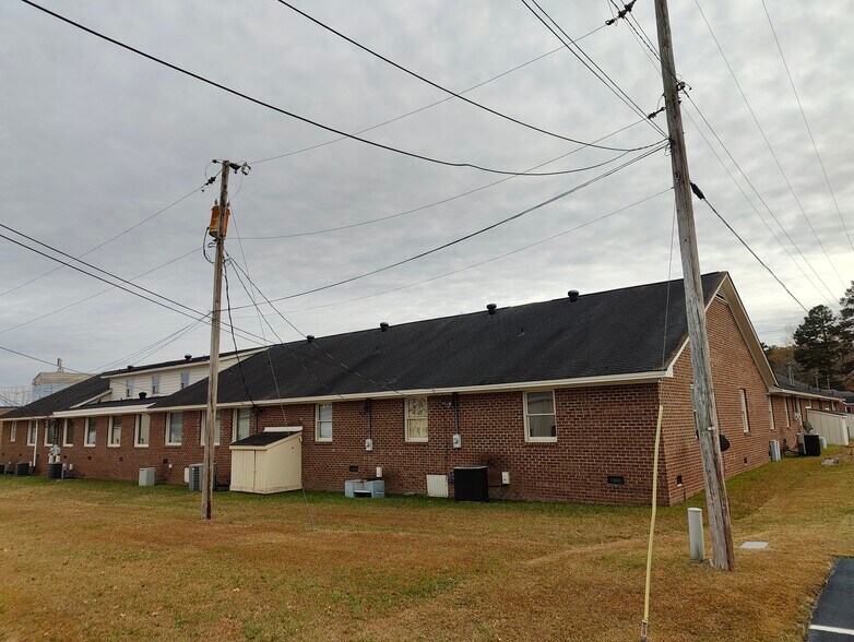 More Photos Of 3048-3094 Sunset Ave, Rocky Mount Office For Sale